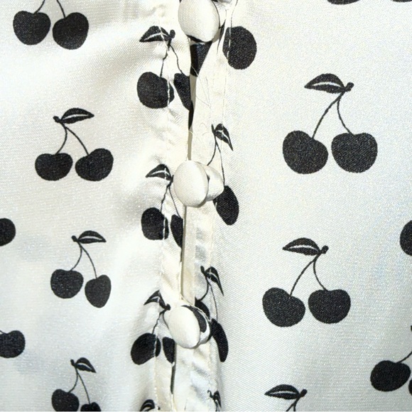 ON 34th women's long-sleeve blouse fblack cherry print on white MEDIUM NWOT - Picture 7 of 11